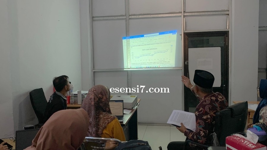 Alami Peningkatan Serangan Ganoderma, Kadis Perkebunan Sulbar : Lakukan Pengendalian!