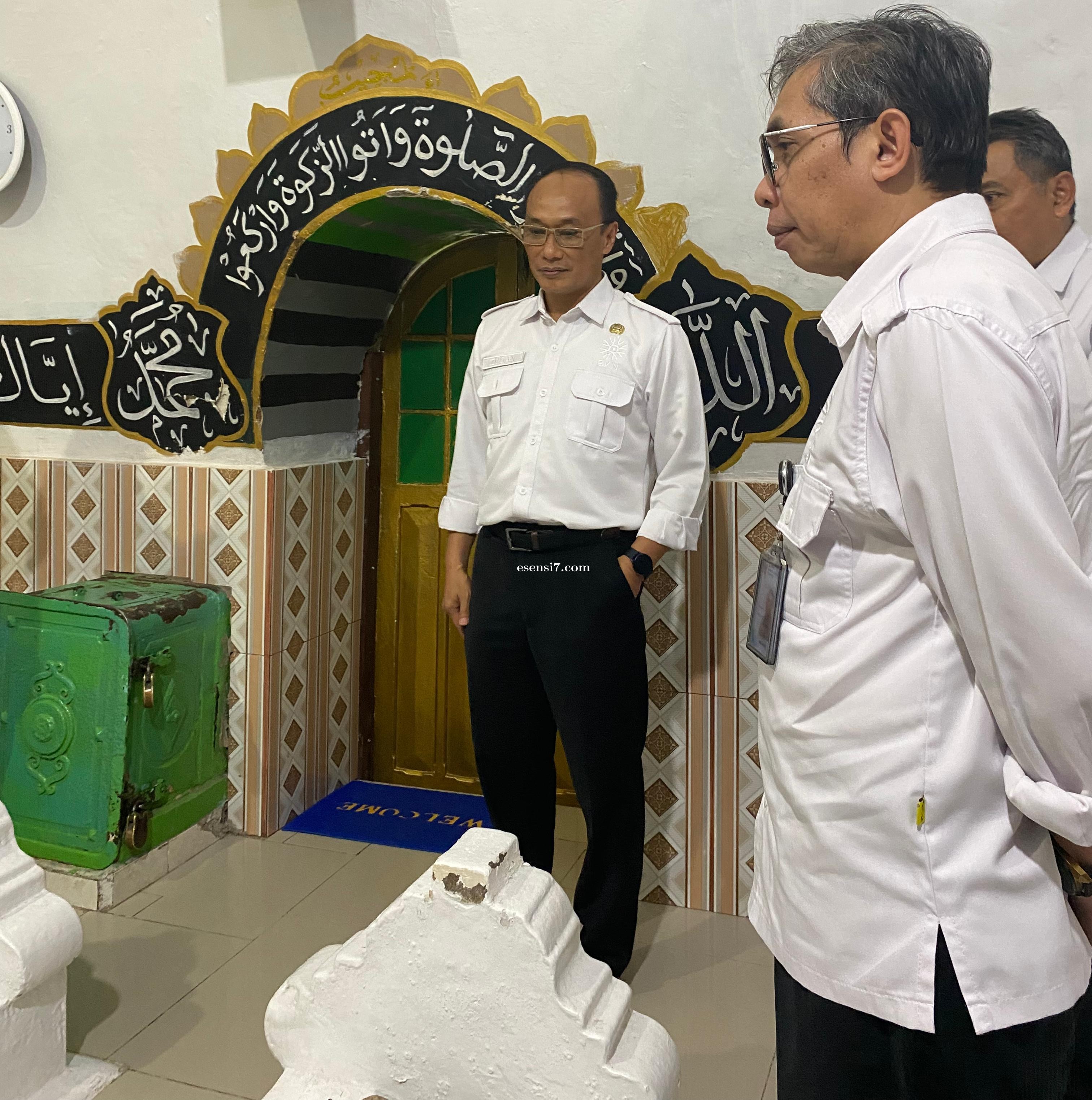 Berkunjung ke Sul-Sel, Kepala BKN-RI Prof. Zudan Ziarah ke Makam Pahlawan dan Waliyullah