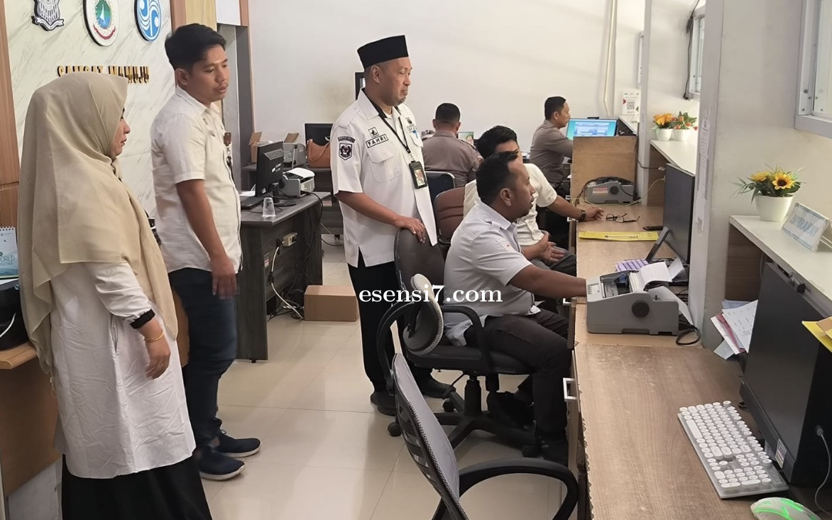 Hari Pertama Langsung Disidak, UPTD Pelayanan Pajak Mamuju Buktikan Kinerja Bukan Sekadar Formalitas