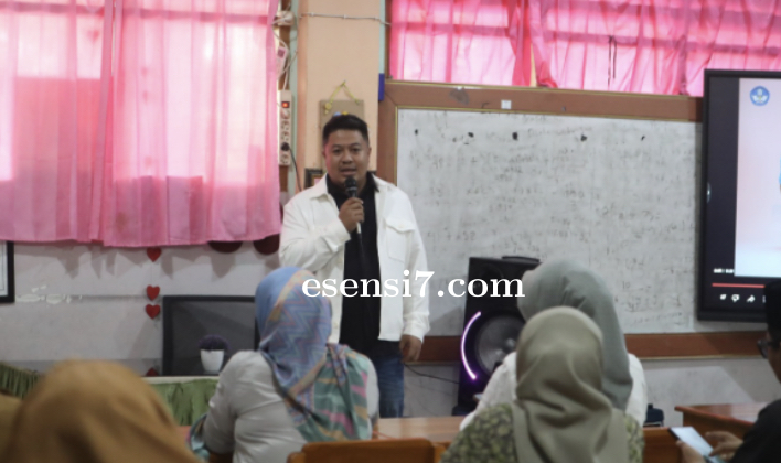 Kunjungan Komisi D DPRD Kota Makassar Ke Beberapa Sekolah Diapresiasi Orang Tua Siswa