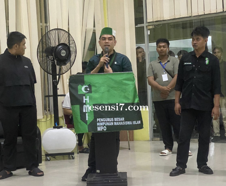 Lolos Ke Putaran Kedua, Ahyar Mundur Dari Bursa Ketua PB HMI, Serahkan Dukungan Ke Handy