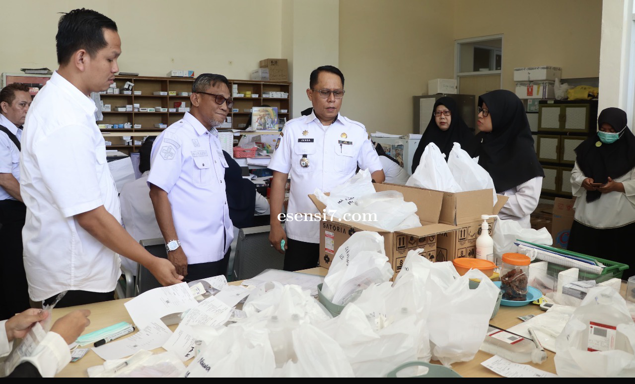 Keluhan Obat di RSUD Sulbar Teratasi, Sekda Junda Maulana Minta Pembenahan Layanan Berlanjut