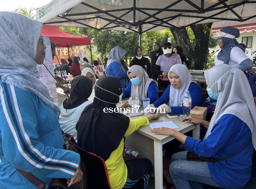 Dinkes Sulbar Gelar Pemeriksaan Kesehatan di RRI Fest Mamuju, Dukung Visi Sulbar Maju dan Sejahtera