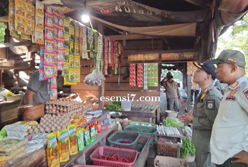 Kerap Timbulkan Kemacetan dan Rawan Lakalantas, Satpol PP Sulbar Lakukan Sosialisasi ke Pedagang
